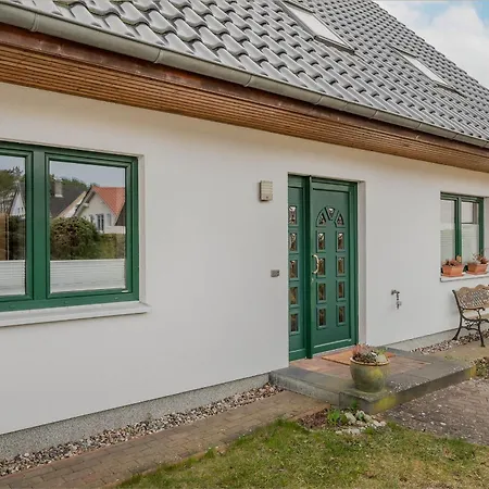 Wykerstrasse Strandlerche * Heringsdorf (Usedom)